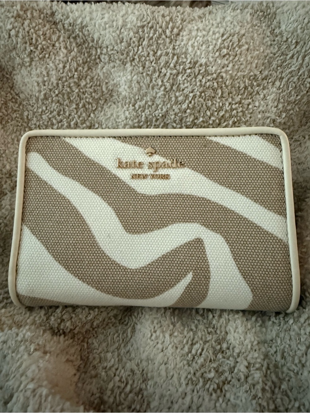 Kate Spade Beige and White Zebra-Print Continental Wallet